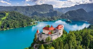 Slovenia Buka Visa Nomaden Digital Mulai November, Ini Syarat dan Keuntungannya! Slovenia Buka Visa Nomaden Digital Mulai November, Ini Syarat dan Keuntungannya!
