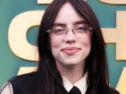 Billie Eilish Bocorkan Kolaborasi Bareng James Cameron di Tengah Konser Billie Eilish Bocorkan Kolaborasi Bareng James Cameron di Tengah Konser