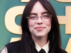 Billie Eilish Bocorkan Kolaborasi Bareng James Cameron di Tengah Konser Billie Eilish Bocorkan Kolaborasi Bareng James Cameron di Tengah Konser