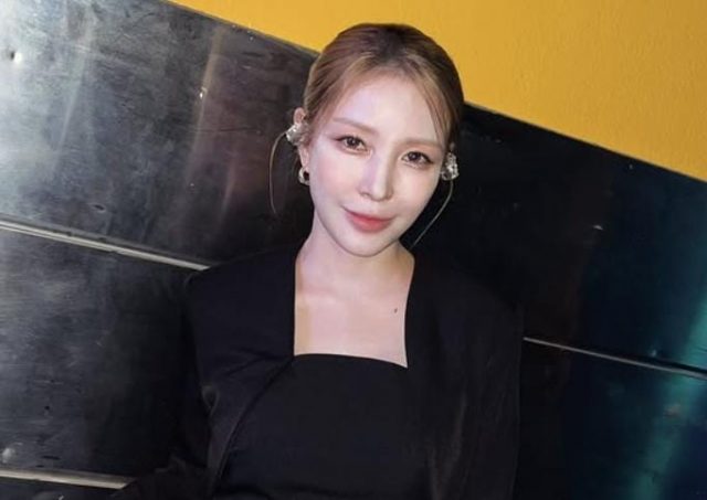 BoA Rayakan 25 Tahun Debut dengan Album Penuh ke-11 'Crazy' BoA Rayakan 25 Tahun Debut dengan Album Penuh ke-11 'Crazy'