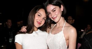 Olivia Rodrigo & Gracie Abrams Serukan Kepedulian untuk Isu Kemanusiaan dan Kelaparan Olivia Rodrigo & Gracie Abrams Serukan Kepedulian untuk Isu Kemanusiaan dan Kelaparan