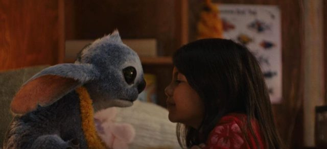 Disney Siapkan Sekuel Live-Action Lilo & Stitch, Chris Sanders Kembali Sebagai Penulis