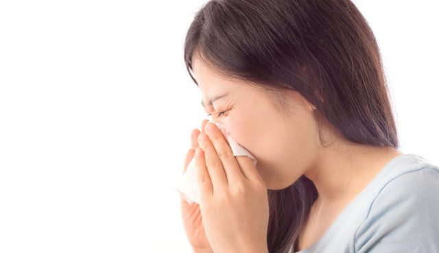 Kenapa Kita Bersin Saat Melihat Matahari? Ini Jawaban Ilmiahnya! Kenapa Kita Bersin Saat Melihat Matahari? Ini Jawaban Ilmiahnya!