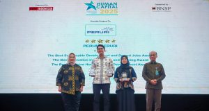 PERURI Borong 5 Penghargaan di HCREA 2025, Bukti Transformasi Human Capital yang Visioner PERURI Borong 5 Penghargaan di HCREA 2025, Bukti Transformasi Human Capital yang Visioner