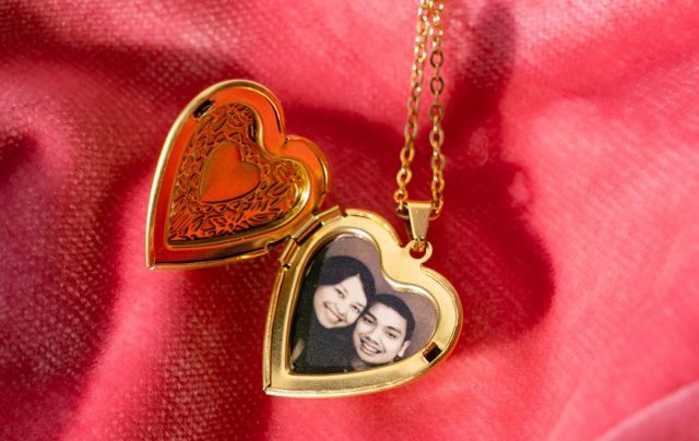 Rayi Putra Tunjukkan Sisi Romantis Lewat Lagu “Istriku”, Persembahan Manis untuk Sang Istri Tercinta Rayi Putra Tunjukkan Sisi Romantis Lewat Lagu “Istriku”, Persembahan Manis untuk Sang Istri Tercinta