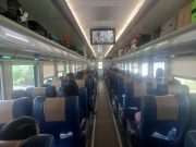 5 Hal Seru Ini yang Bisa Dilakukan di Kereta Agar Perjalanan Kamu Anti-Bosan! 5 Hal Seru Ini yang Bisa Dilakukan di Kereta Agar Perjalanan Kamu Anti-Bosan!