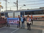 Commuter Line Makin Cepat, KAI Gencarkan Sosialisasi Keselamatan di Perlintasan Sebidang keselamatan perlintasan sebidang KAI - sumber foto KAI