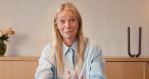 Selingkuh di Konser Coldplay Jadi Bumerang, Gwyneth Paltrow Muncul Jadi Jurubicara Dadakan Startup Astronomer Gwyneth Paltrow mewakili Astronomer mengenai skandal konser Coldplay - sumber foto Astronomer
