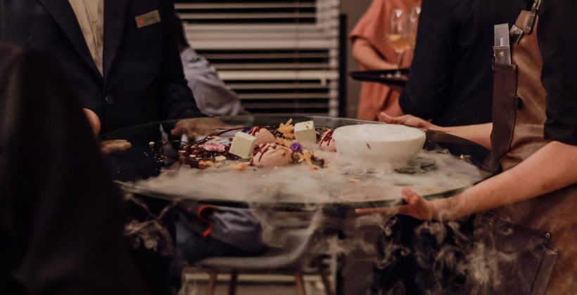 Savor and Shine: Dinner Elegan Penuh Cita Rasa di THE PUB Harris Puri Mansion