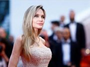 Setelah 7 Tahun di Los Angeles, Angelina Jolie Siap Pindah ke Luar Negeri Setelah 7 Tahun di Los Angeles, Angelina Jolie Siap Pindah ke Luar Negeri