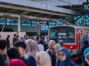Tetap Siagakan Pengamanan, KAI Commuter Operasikan 1.030 Perjalanan Commuter Line Secara Normal Tetap Siagakan Pengamanan, KAI Commuter Operasikan 1.030 Perjalanan Commuter Line Secara Normal