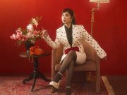 Tissa Biani Mantapkan Langkah sebagai Musisi dengan EP “Apakah Kita?” Tissa Biani Mantapkan Langkah sebagai Musisi dengan EP "Apakah Kita?"