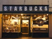 Inovasi Baru Starbucks: Protein Cold Foam Rasa Pisang yang Lagi Viral di AS Inovasi Baru Starbucks: Protein Cold Foam Rasa Pisang yang Lagi Viral di AS