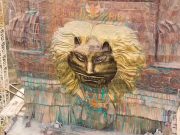 Panel Kepala Merak Terpasang di Monumen Reog Ponorogo, Siap Geser GWK Bali Monumen Reog Ponorogo panel kepala merak - sumber foto @briananda26 via Instagram