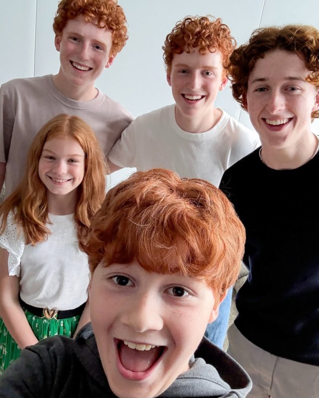 pemeran keluarga Weasley di HBO Max reboot Harry Potter - sumber foto Instagram rottentomatoes pemeran keluarga Weasley di HBO Max reboot Harry Potter - sumber foto Instagram rottentomatoes