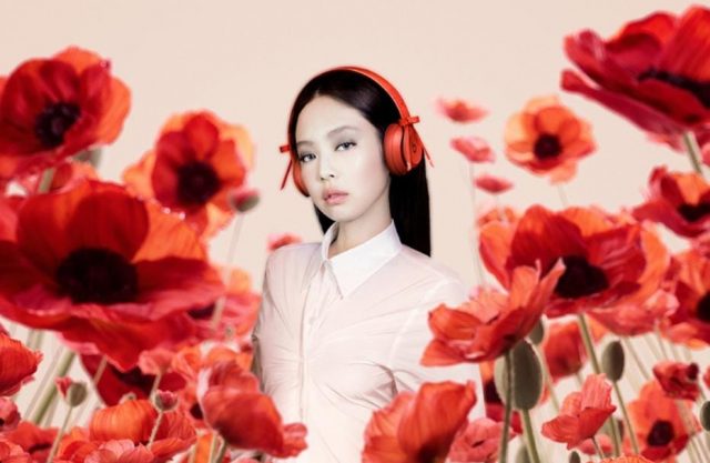 Jennie BLACKPINK Kolaborasi dengan Beats Rilis Headphone Terinspirasi Ruby Jennie BLACKPINK Kolaborasi dengan Beats Rilis Headphone Terinspirasi Ruby