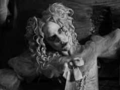 Lady Gaga Rilis Video Musik “The Dead Dance” Disutradarai Tim Burton, Tampilkan Nuansa Mistis Pulau Boneka Lady Gaga Rilis Video Musik “The Dead Dance” Disutradarai Tim Burton, Tampilkan Nuansa Mistis Pulau Boneka