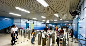 Perayaan Maulid Nabi Picu Lonjakan Penumpang di Stasiun Juanda, KAI Commuter Ambil Langkah Antisipasi Perayaan Maulid Nabi Picu Lonjakan Penumpang di Stasiun Juanda, KAI Commuter Ambil Langkah Antisipasi