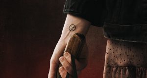 Film The Strangers: Chapter 2 (2025) – Teror Bertopeng Kembali Hantui Maya, Kali Ini Lebih Brutal