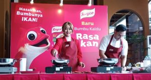 Inul Daratista Ajak Keluarga Indonesia Gemar Makan Ikan