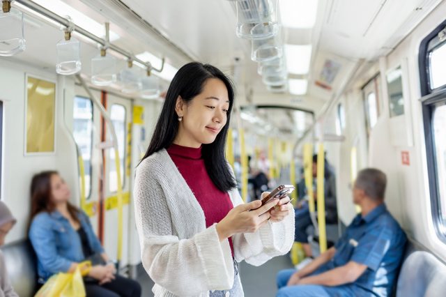 Transjakarta, MRT, LRT Tarif Rp1 - sumber foto Istock