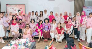 “Art Healing Session” dari Maxx Coffee dan YKPI: Saat Seni Jadi Ruang Pemulihan untuk Pejuang Kanker Payudara “Art Healing Session” dari Maxx Coffee dan YKPI: Saat Seni Jadi Ruang Pemulihan untuk Pejuang Kanker Payudara