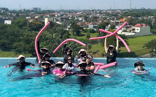 Rayakan Pinktober dengan Hydro Yoga: ARTOTEL Living World Cibubur Ajak Bergerak dan Berbagi Cinta” Rayakan Pinktober dengan Hydro Yoga: ARTOTEL Living World Cibubur Ajak Bergerak dan Berbagi Cinta”