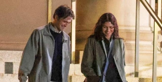 “The Drama” Siap Tayang 2026: Film Baru A24 dengan Zendaya dan Robert Pattinson “The Drama” Siap Tayang 2026: Film Baru A24 dengan Zendaya dan Robert Pattinson