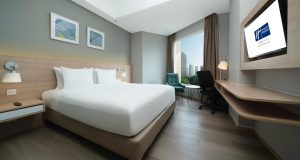 Rayakan Malam Tahun Baru di Thamrin, Cuma Selangkah dari Holiday Inn Express Jakarta Wahid Hasyim