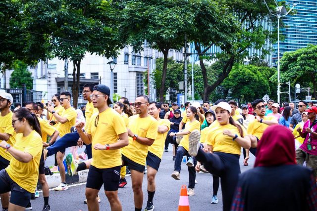 Natsbee Honey Orange dari POKKA Meriahkan Car Free Day Jakarta - sumber foto POKKA Natsbee Honey Orange dari POKKA Meriahkan Car Free Day Jakarta - sumber foto POKKA