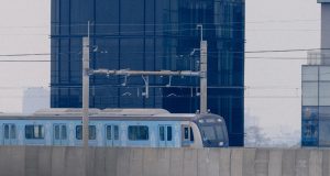 MRT Jakarta gangguan ada pohon tumbang Senayan - sumber foto MRTJKT