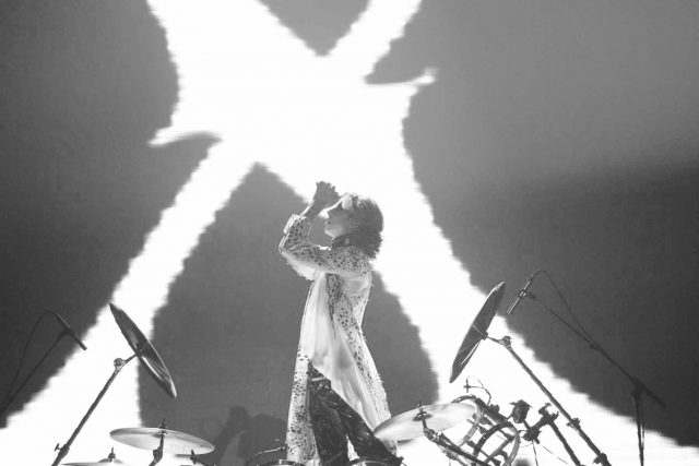 Yoshiki X Japan Ungkap Kepedulian Mendalam untuk Banjir Indonesia - sumber foto Facebook Yoshiki Yoshiki X Japan Ungkap Kepedulian Mendalam untuk Banjir Indonesia - sumber foto Facebook Yoshiki