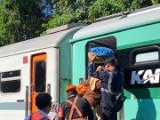 Hari Pertama Kereta Petani & Pedagang Beroperasi: Angkut 87 Penumpang, Bukti Transportasi Kita Makin Inklusif Hari Pertama Kereta Petani & Pedagang Beroperasi: Angkut 87 Penumpang, Bukti Transportasi Kita Makin Inklusif