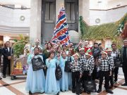 Sunlake Waterfront Resort & Convention Nyalakan Semangat Natal Lewat Lighting Ceremony yang Hangat dan Penuh Kebersamaan Sunlake Waterfront Resort & Convention rayakan christmas first lighting ceremony - sumber foto Sunlake