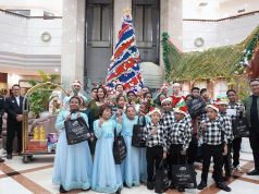 Sunlake Waterfront Resort & Convention Nyalakan Semangat Natal Lewat Lighting Ceremony yang Hangat dan Penuh Kebersamaan Sunlake Waterfront Resort & Convention rayakan christmas first lighting ceremony - sumber foto Sunlake