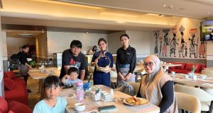 Aston Bintaro Rayakan Hari Anak Sedunia - sumber foto Aston