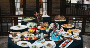 ARYADUTA Bandung Hadirkan “A Touch of Blue Christmas” - sumber foto Aryaduta