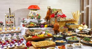 Holiday Inn & Suites Jakarta Gajah Mada Hadirkan Perayaan “Sail Into 2026” yang Meriah dan Penuh Kejutan