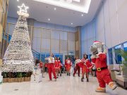 Sustainable Christmas Tree 4 Meter Jadi Sorotan di Perayaan Natal HARRIS Puri Mansion HARRIS Puri Mansion gelar Christmas Tree Lighting Ceremony 2025 - sumber foto Harris Puri