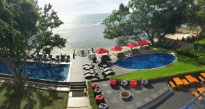 Archipelago Festive 2025! Liburan Akhir Tahun Makin Seru di Sini! Archipelago Festive 2025 di kolam renang Aston Anyer - sumber foto Archipelago