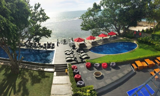 Archipelago Festive 2025 di kolam renang Aston Anyer - sumber foto Archipelago Archipelago Festive 2025 di kolam renang Aston Anyer - sumber foto Archipelago