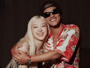 Bruno Mars dan ROSÉ Siap Lahirkan Kolaborasi Baru, Urbie’s! Lagu Rahasia yang Bikin Fans Makin Nggak Sabar Bruno Mars dan ROSÉ Siap Lahirkan Kolaborasi Baru - sumber foto Instagram brunomars