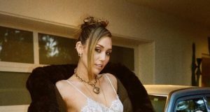 Miley Cyrus Rilis Video Musik “Dream As One”, Lagu Penutup Film Avatar: Fire and Ashes