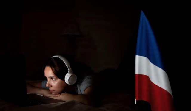 Wacana Rusia Matikan Listrik dan Internet - sumber foto MetaAi