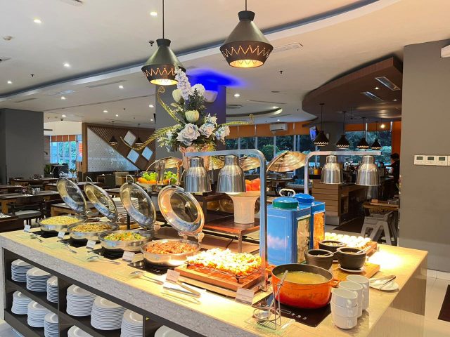 Harper MT Haryono Jakarta promo tahun baru 2026 Beach Land - Sumber foto Harper