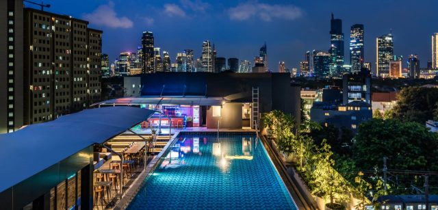 Rayakan Tahun Baru 2026 ala Miami Beach di Mercure Jakarta Cikini, Berpeluang Menang iPhone 17 Pro