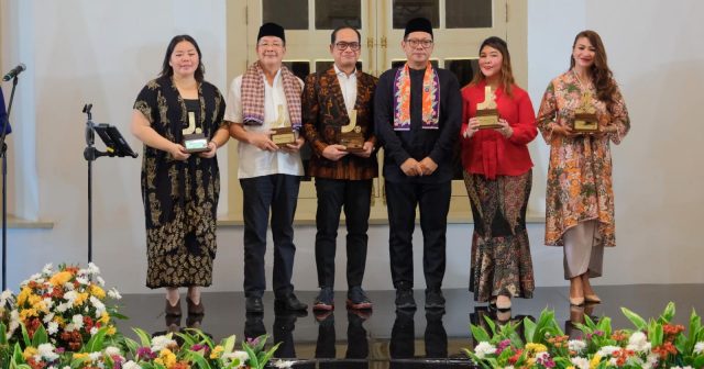 Holiday Inn & Suites Jakarta Gajah Mada, Jakarta Tourism Awards 2025, Jakarta Leading 4 Star Hotel, hotel bintang empat Jakarta, penghargaan hotel Jakarta, pariwisata Jakarta, hotel terbaik Jakarta, industri perhotelan Indonesia, hotel bisnis Jakarta, hotel keluarga Jakarta