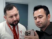 Momen Tak Terduga Raffi Ahmad di Stadion Anfield, Pemandu Anfield Terkejut Saat Tahu Angka 76 Juta Momen Tak Terduga Raffi Ahmad di Stadion Anfield - sumber foto NewsRans