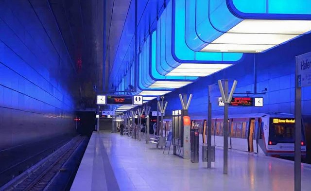 cahaya LED biru di stasiun Tokyo menyelamatkan nyawa - sumber foto Instagram cahaya LED biru di stasiun Tokyo menyelamatkan nyawa - sumber foto Instagram