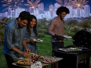 Barbeque Tahun Baru 2026 di Rumah: Tradisi Sederhana yang Selalu Jadi Momen Paling Ditunggu ilustrasi malam tahun baru dengan barbeque di perkotaan - sumber foto Istimewa